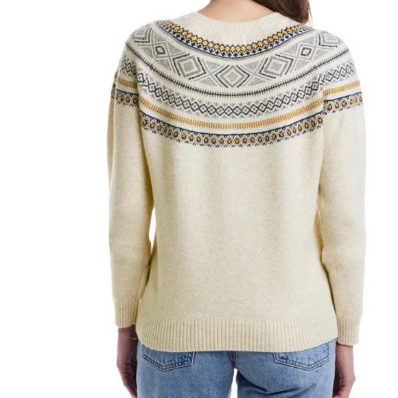 Weatherproof Women's Sweater with Blue and Cream Patterns - Picture 3 of 3